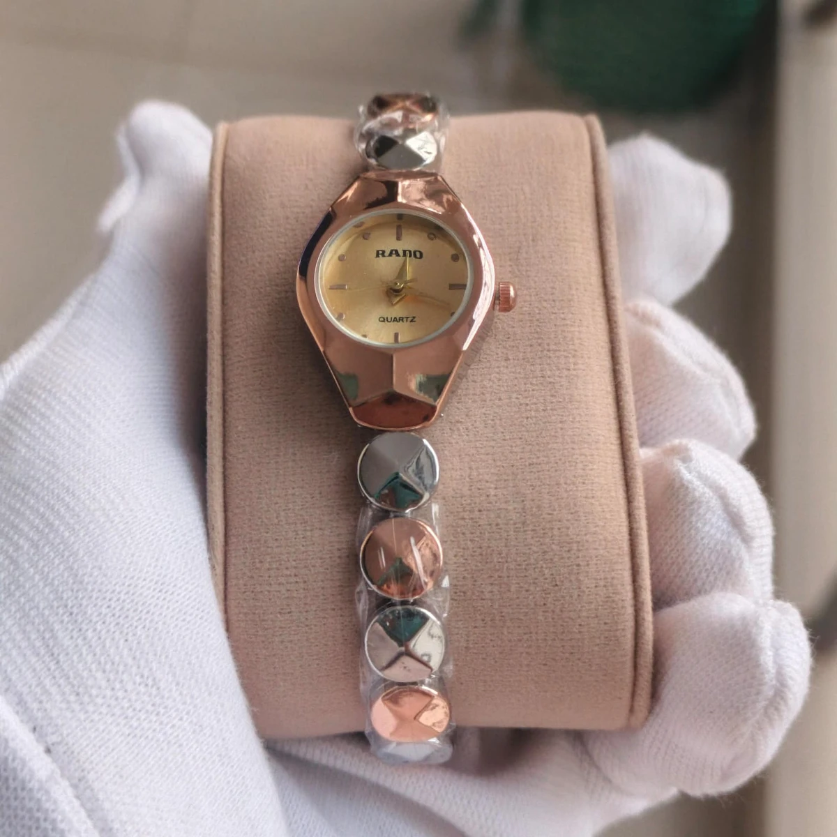 Rado Ladis Watch Model 5590 Chain Rose Golden Or Silver Dial Golden Colour Ladis Watch