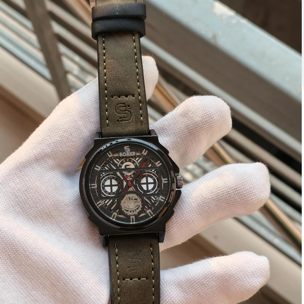 Sober Watch Model 890 Premium Watch Belt Olves Green Dial Black Colour Watch For Man + এক পিস ব্যাটারি ফ্রি।