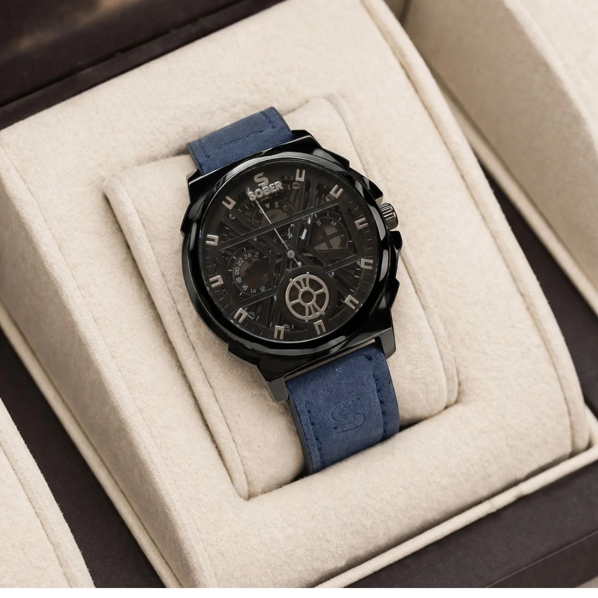 Sober Watch Model 890 Premium Watch Belt Blue Dial Black Colour Watch For Man + এক পিস ব্যাটারি ফ্রি।