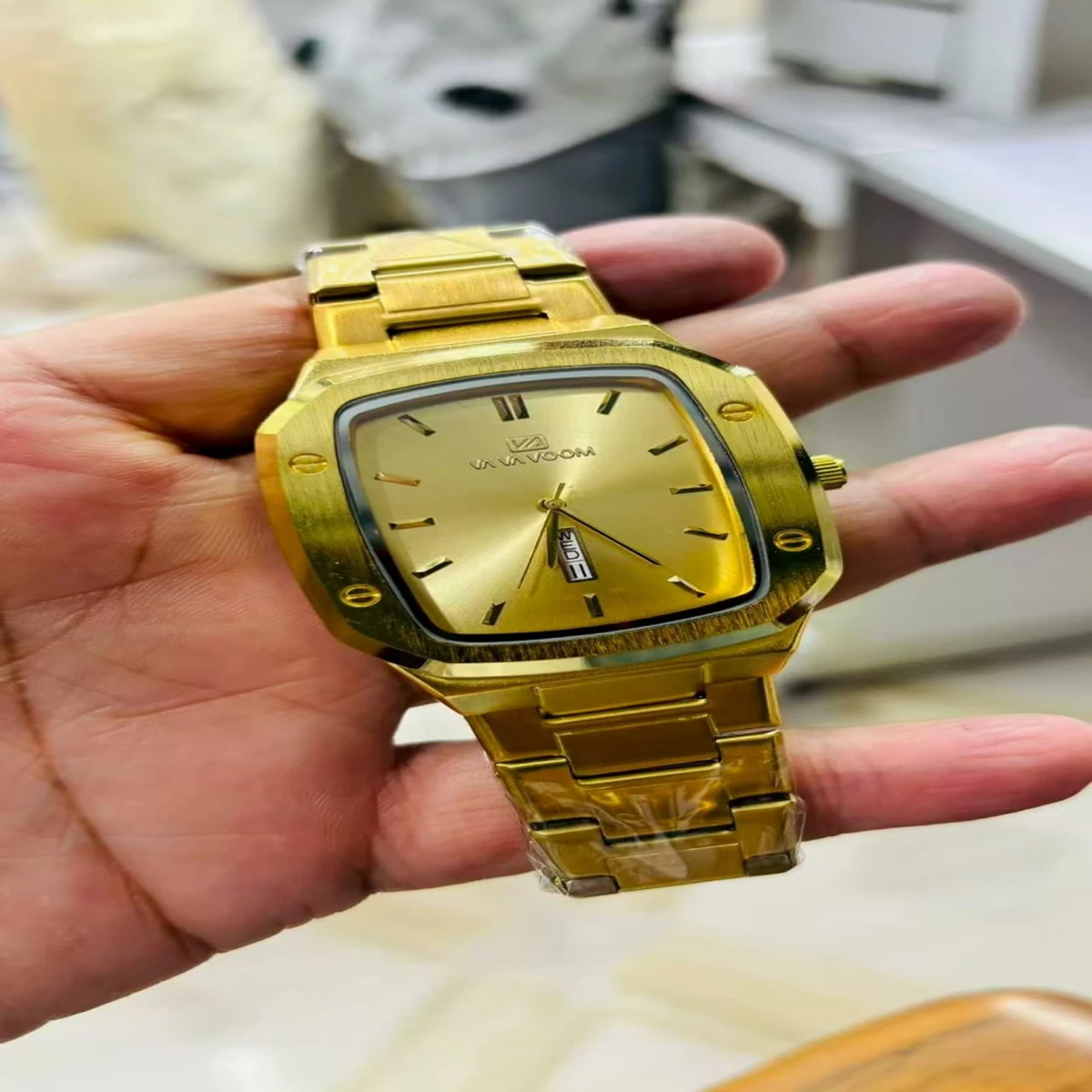 Vava Voom Watch Model 3020 Stainless Steel Watch For Man - Full Golden  Colour - + এক পিস ব্যাটারি ফ্রি