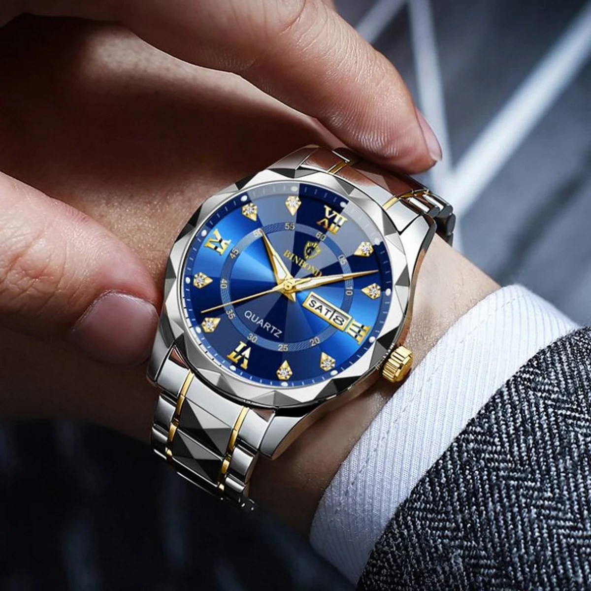 BINBOND NEW DIAMOND CUT DESIGN TOTON AR DIAL BLUE COLOUR WATCH for Men + এক পিস ব্যাটারি ফ্রি।