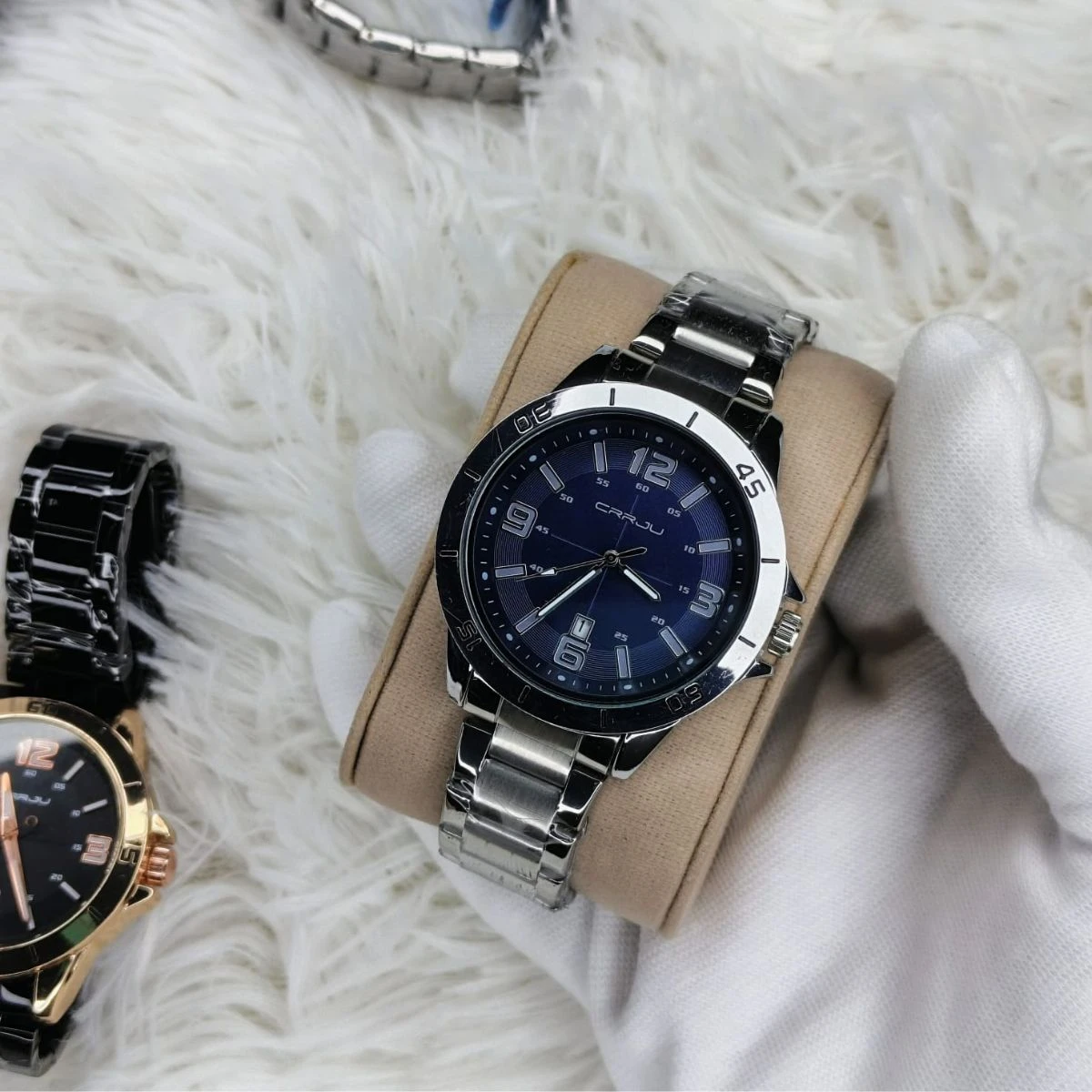 CRRJU MODEL  5003 Silver Chain Dial  Blue Cooler Man Watch  date shoho  Man’s Premium Quality Watch