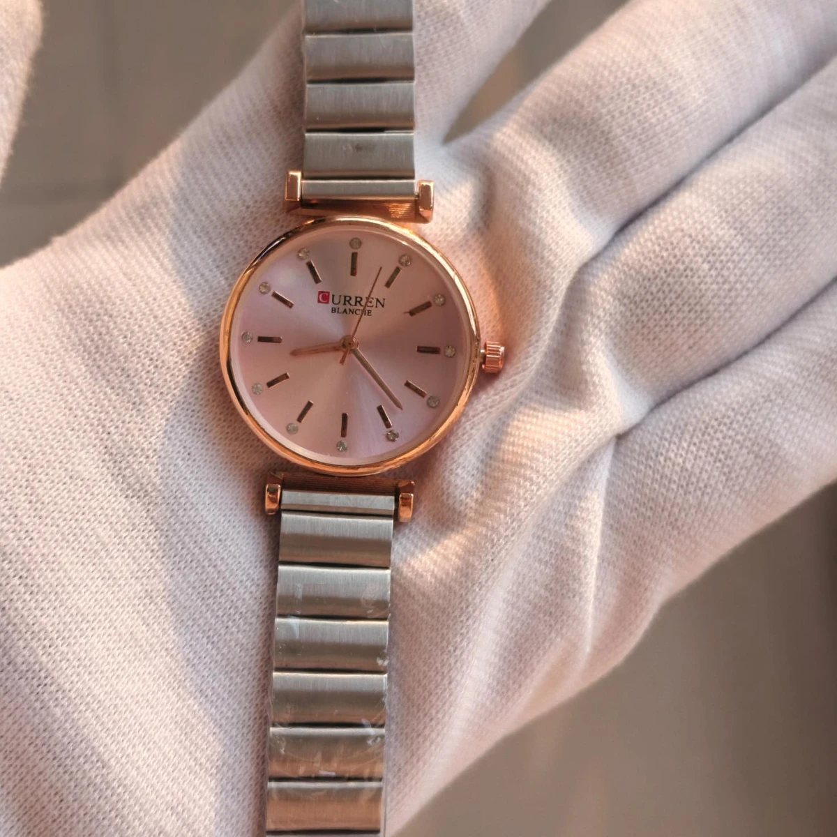 Curren Women Watch  Model 9081 Silver Chain Dial Pink Colour  Watch For Ladis