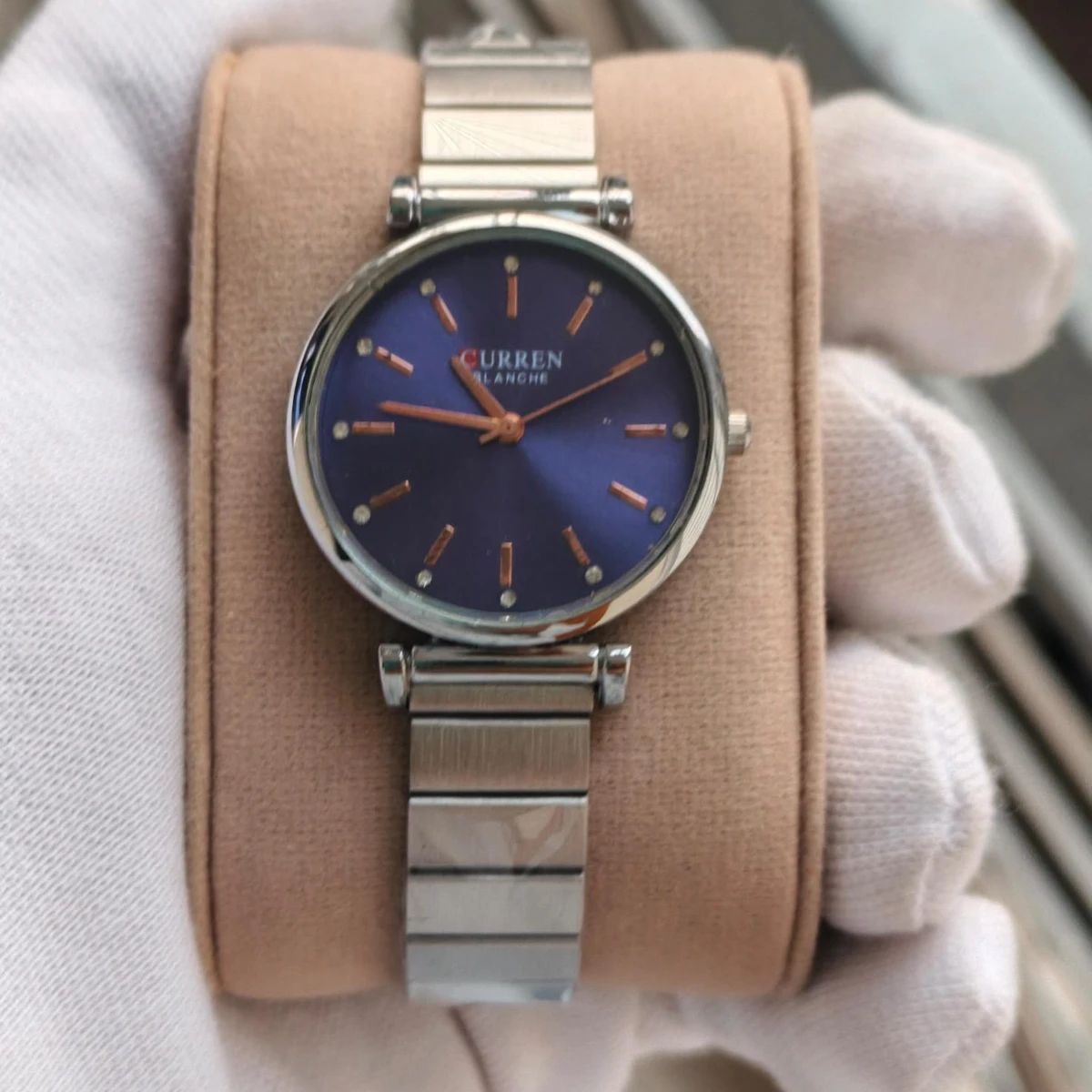 Curren Women Watch Model 9081 Silver Chain Dial Blue  Colour Watch For Ladis